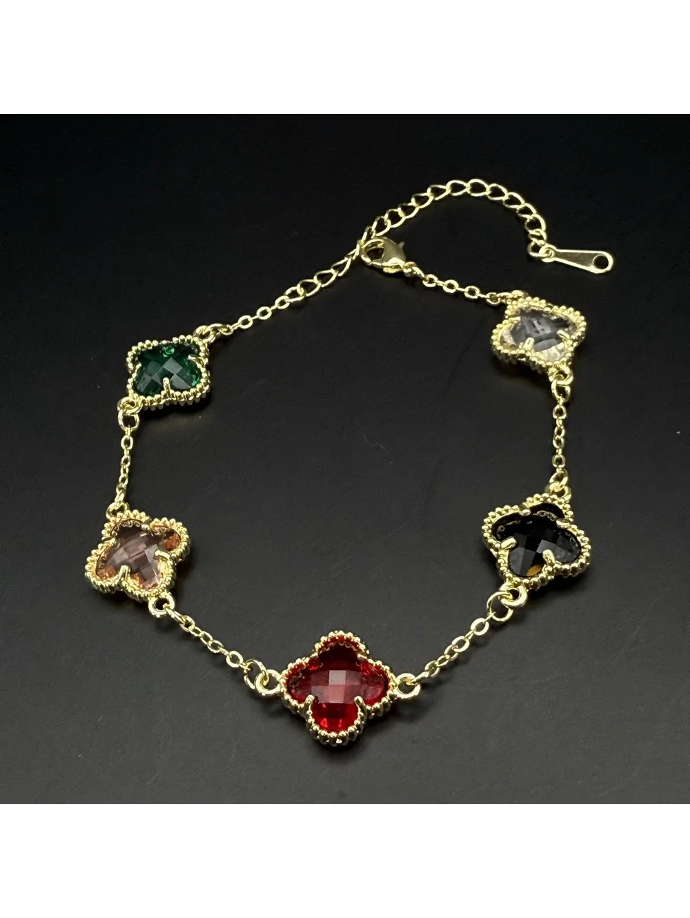 N/A this candy+clover
